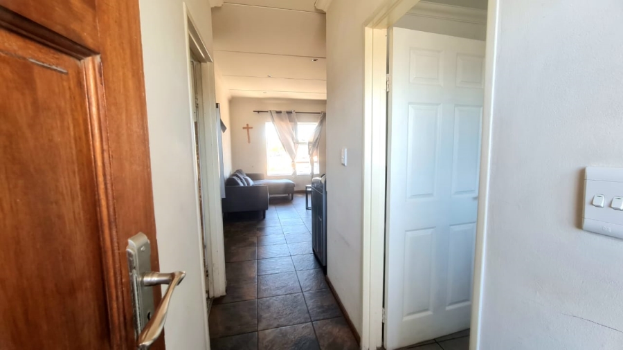 To Let 2 Bedroom Property for Rent in Hagley Western Cape